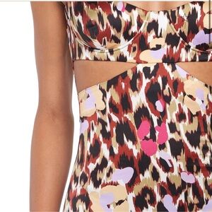 Roberto Cavalli dress. Beautiful dress for any ocasión to impress.
